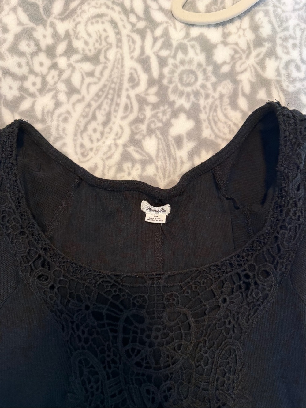 Urban Outfitters/ Kimchi Blue Black Short Sleeve Top - Picture 3 of 3